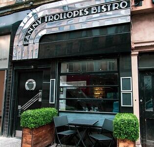 Fanny Trollopes - Glasgow